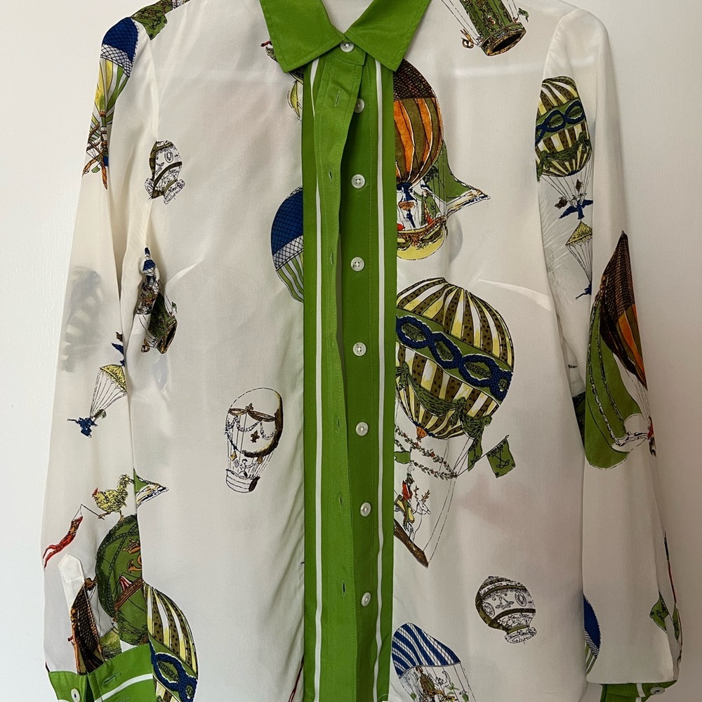 Anthropologie Maeve Green and White Air Balloon Silk Button Down